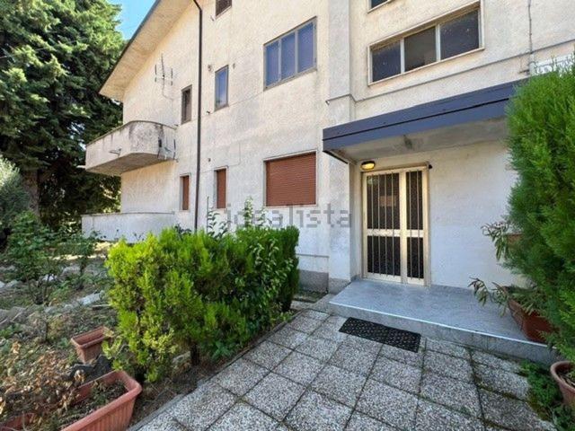 Appartamento in vendita di 126 m² in Via Celano, 57