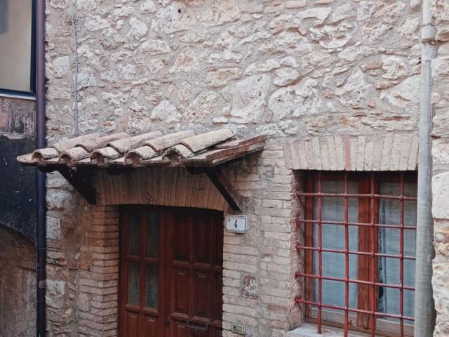 Appartamento in vendita di 126 m² in Via Alessandro degli Atti