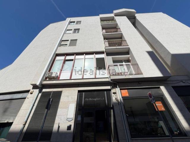 Appartamento in vendita di 126 m² in Via Bersaglieri