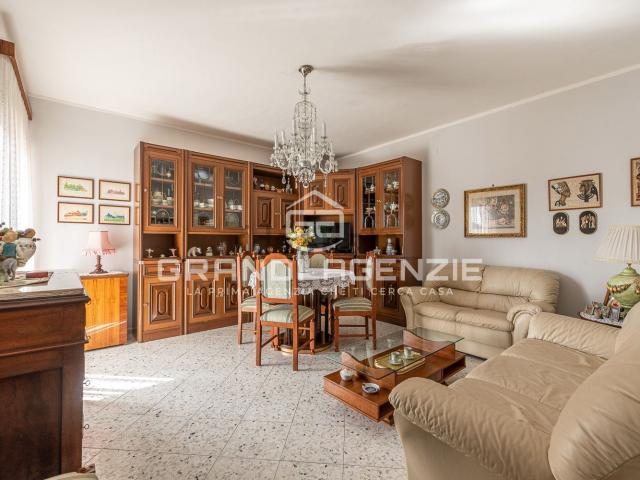 Appartamento in vendita di 126 m² in Via Gabriele Vulpi, 49
