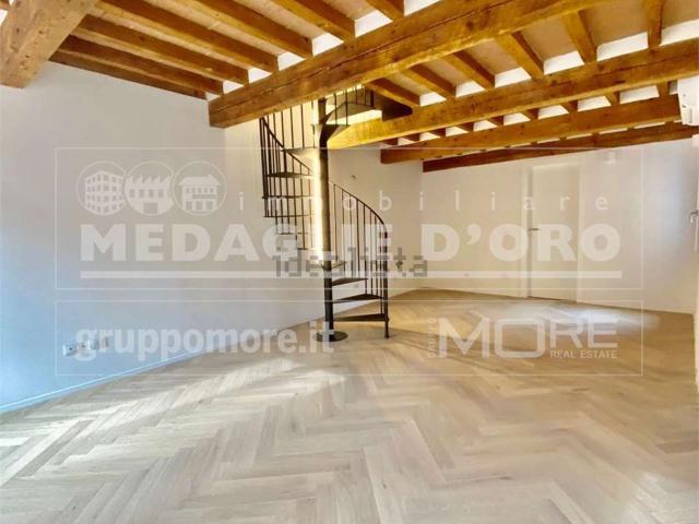 Appartamento in vendita di 126 m² in Via Ganaceto