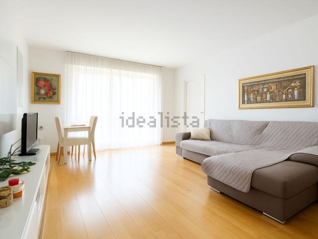 Appartamento in vendita di 126 m² in Via don Leone Serafini