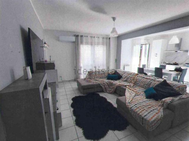 Appartamento in vendita di 126 m² in Via Degli Argentieri Acesi, 18