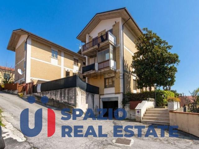 Appartamento in vendita di 126 m² in Via dei Frentani, 139