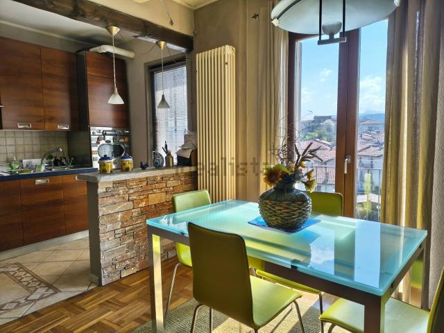 Appartamento in vendita di 126 m² in Via del Brucco, 27
