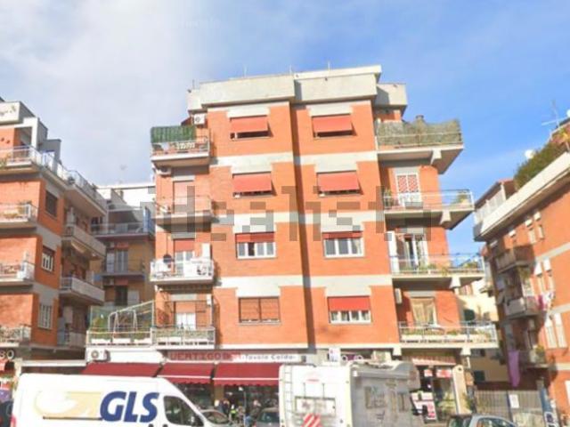 Appartamento in vendita di 126 m² in Via del Follo, 10