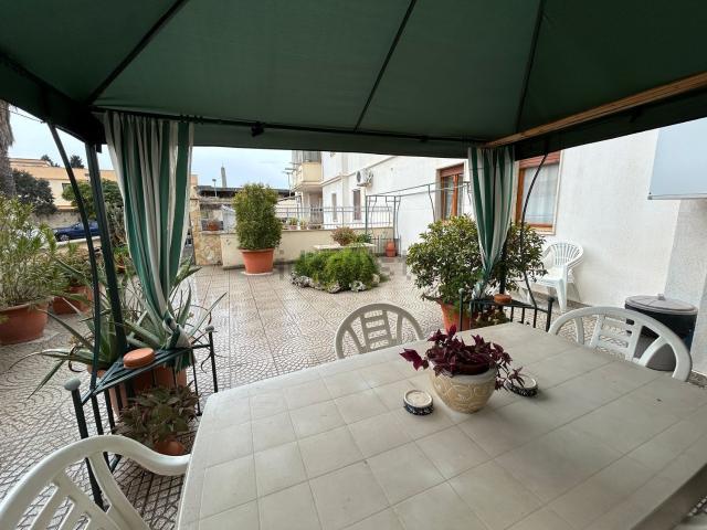 Appartamento in vendita di 126 m² in Via di Ussano