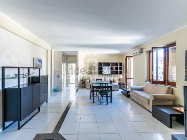 Appartamento in vendita di 126 m² in Via Firenze, 99