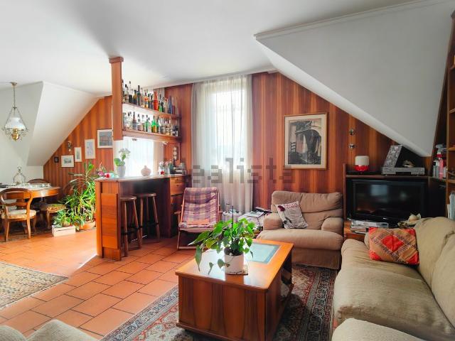 Appartamento in vendita di 126 m² in Via O. Huber