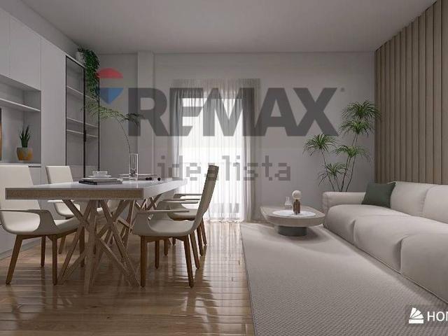 Appartamento in vendita di 126 m² in Via Monte Grappa, 7