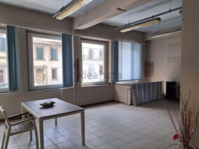 Appartamento in vendita di 126 m² in Via Monte Oliveto, 19
