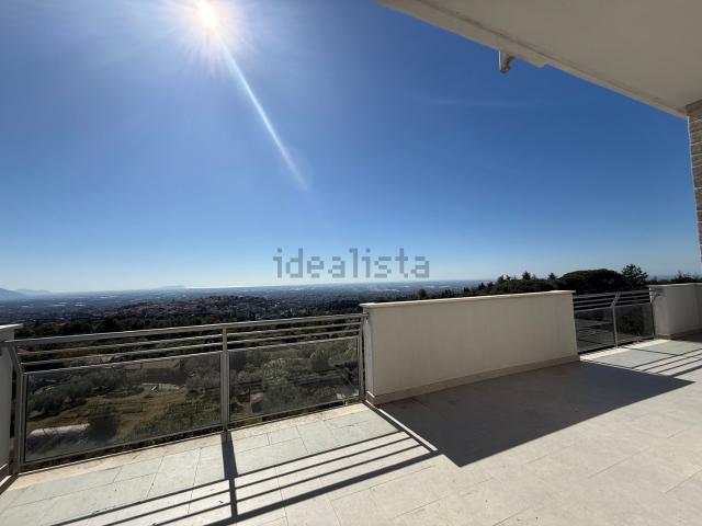 Appartamento in vendita di 126 m² in Via Monte Moricone, 11