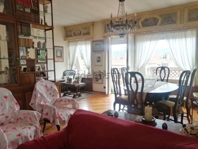 Appartamento in vendita di 126 m² in Via Mentana