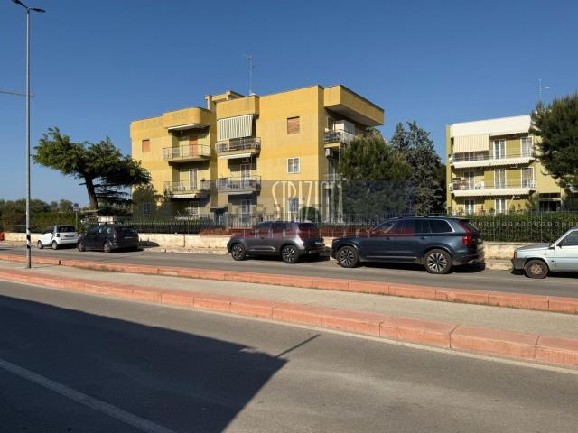 Appartamento in vendita di 126 m² in Via Salvo D&apos Acquisto, 7