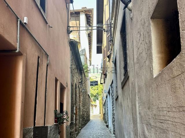 Appartamento in vendita di 126 m² in Via Scalini