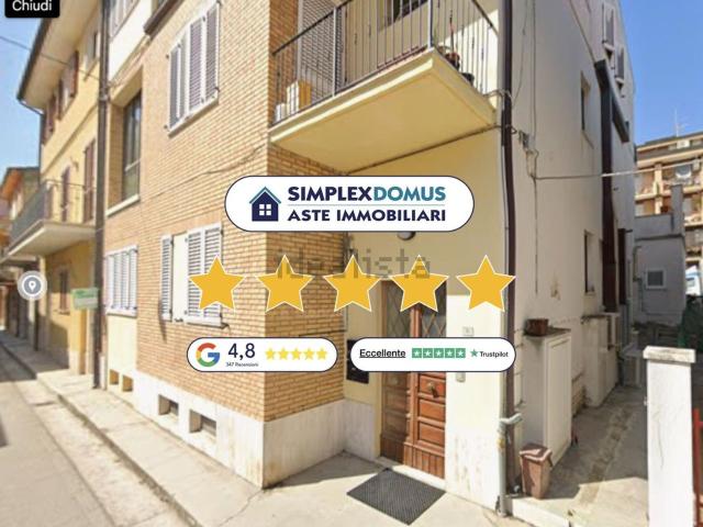Appartamento in vendita di 126 m² in Via Trento