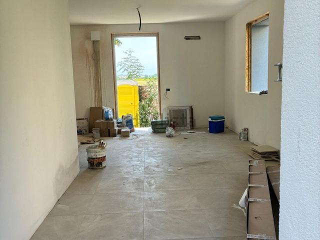 Appartamento in vendita di 126 m² in Viale Bidente, 161