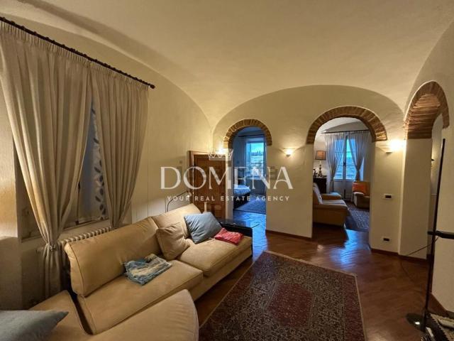 Appartamento in vendita di 126 m² in Viale Camillo Benso di Cavour