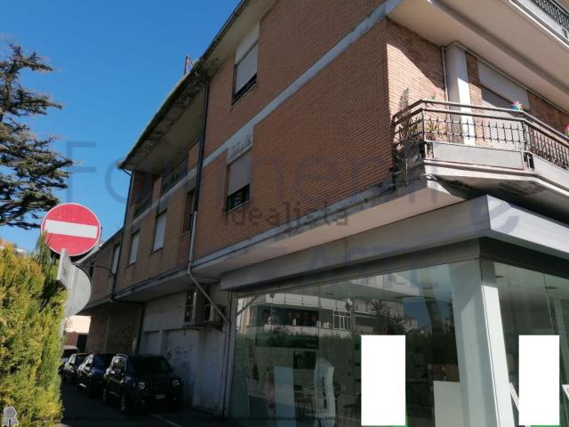 Appartamento in vendita di 126 m² in Viale della Vittoria, 57