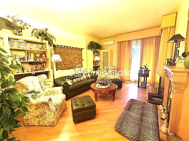 Appartamento in vendita di 126 m² in Viale Montegrappa, 231