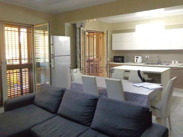 Appartamento in vendita di 126 m² in Strada Condominiale, 95024