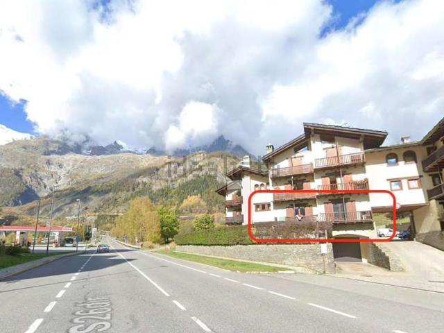 Appartamento in vendita di 126 m² in Strada Statale 26 della Valle d&apos Aosta, 46