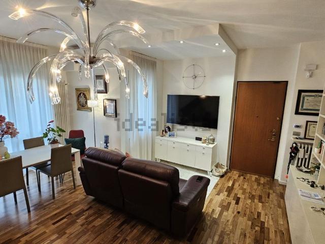 Appartamento in vendita di 127 m² in Via Conte Verde, 43