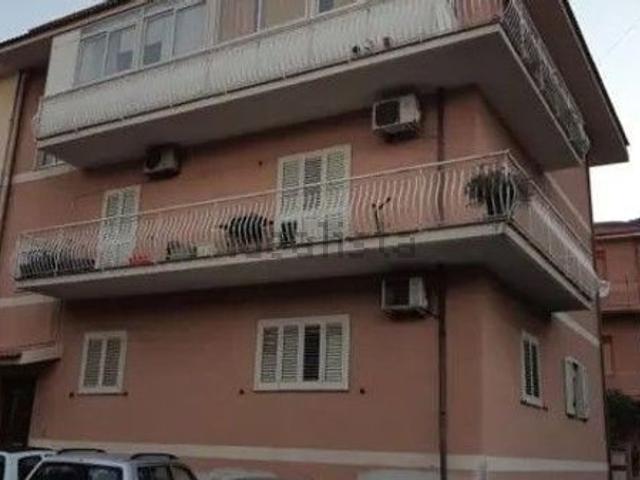 Appartamento in vendita di 127 m² in Via Catania