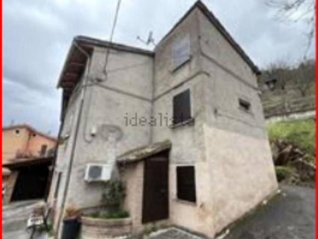 Appartamento in vendita di 127 m² in Via Cà De Guido