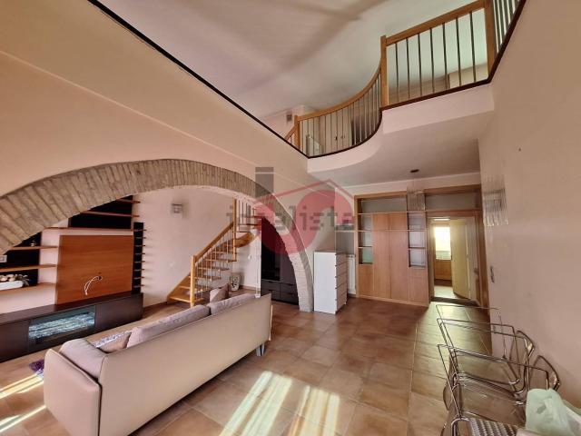 Appartamento in vendita di 127 m² in Via Capitano Salvatore Rampone