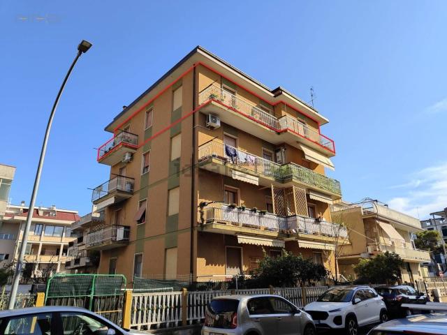 Appartamento in vendita di 127 m² in Via Carlo Crivelli, 4