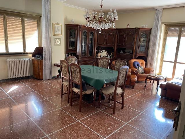 Appartamento in vendita di 127 m² in Via Carlo Errera