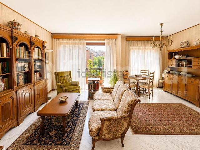 Appartamento in vendita di 127 m² in Via Carlo Pascal