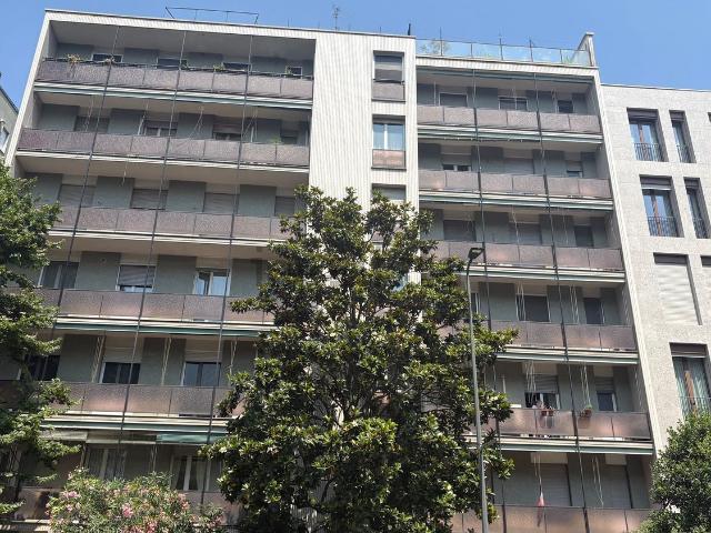 Appartamento in vendita di 127 m² in Via Antonio Tolomeo Trivulzio, 10