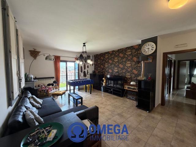 Appartamento in vendita di 127 m² in Via Antonio De Curtis, 26