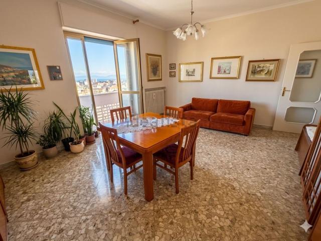 Appartamento in vendita di 127 m² in Via Biagio Azzone, 2
