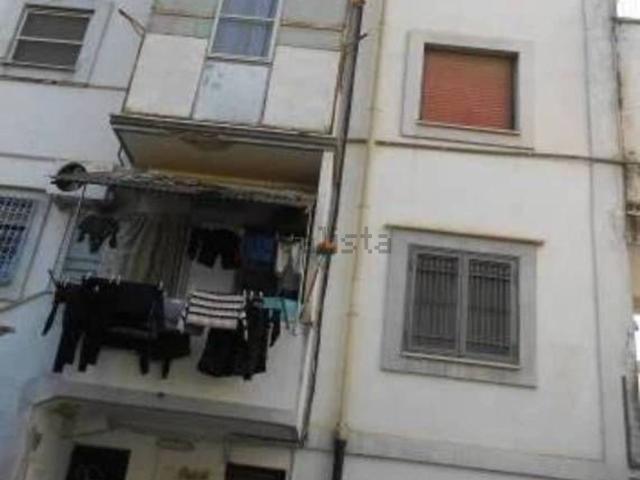 Appartamento in vendita di 127 m² in Via Giulio Cesare