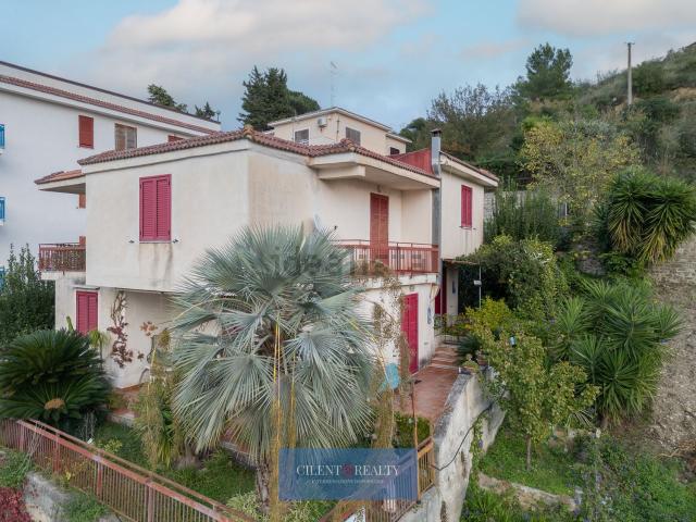 Appartamento in vendita di 127 m² in Via Giungatelle, 34