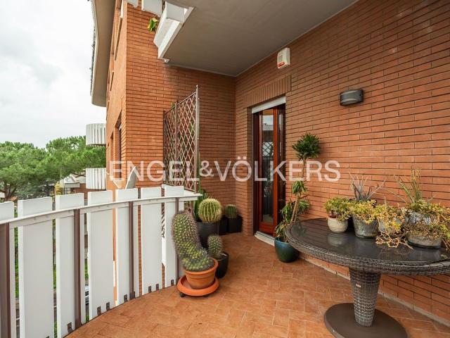 Appartamento in vendita di 127 m² in Via Giuseppe Perego