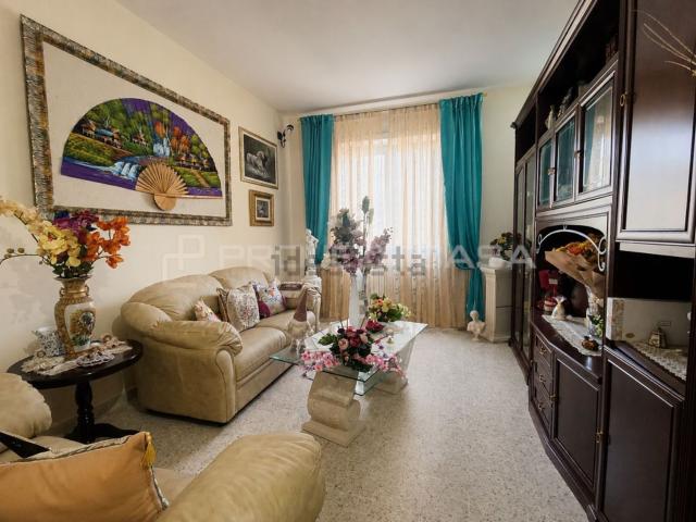 Appartamento in vendita di 127 m² in Via Giosuè Carducci, 11