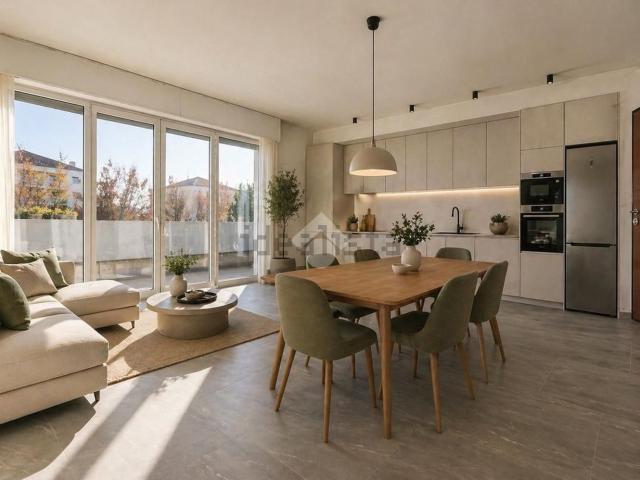 Appartamento in vendita di 127 m² in Via Giovanni Reich, 76