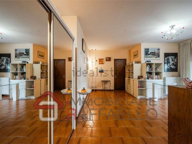 Appartamento in vendita di 127 m² in Via Gregorio Agnini, 180