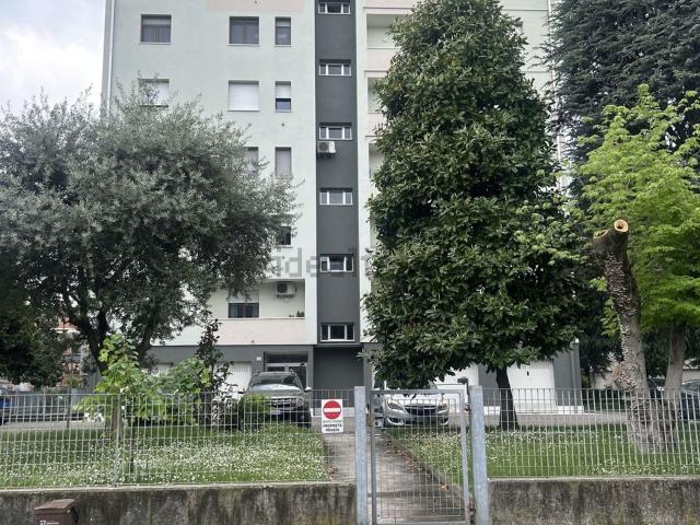 Appartamento in vendita di 127 m² in Via Guido Cavedoni, 302
