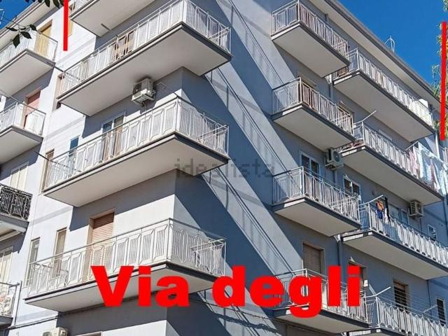Appartamento in vendita di 127 m² in Via degli Angioini, 13