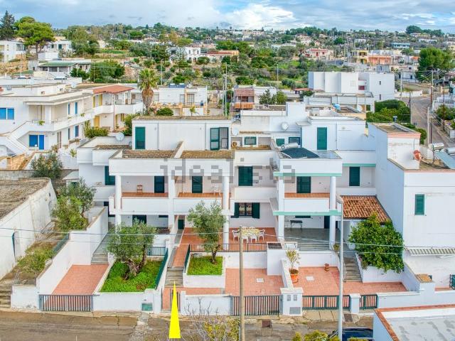Appartamento in vendita di 127 m² in Via dei Mirti, 8