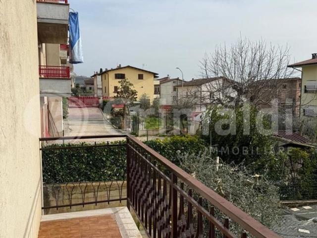 Appartamento in vendita di 127 m² in Via della Paletta