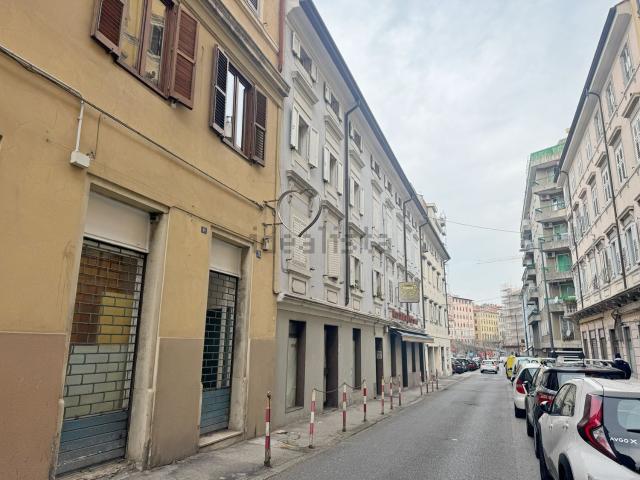 Appartamento in vendita di 127 m² in Via delle Settefontane, 7