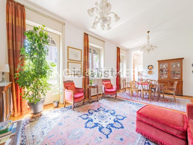 Appartamento in vendita di 127 m² in Via Desiderio da Settignano, 16