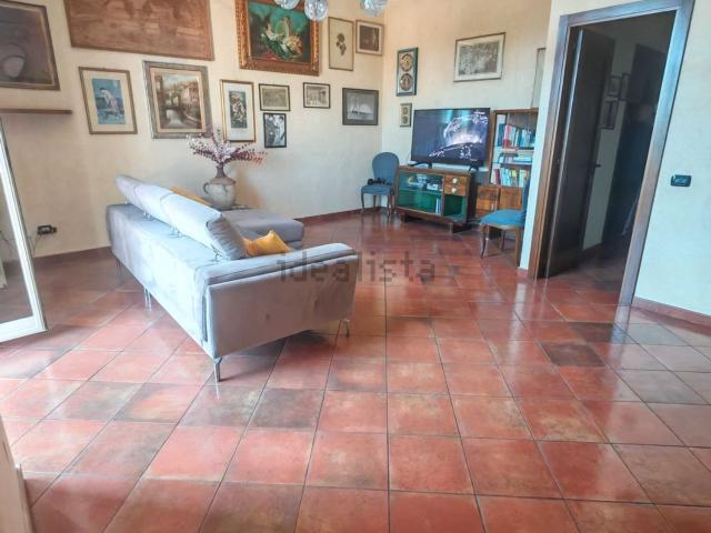 Appartamento in vendita di 127 m² in Via Etnea
