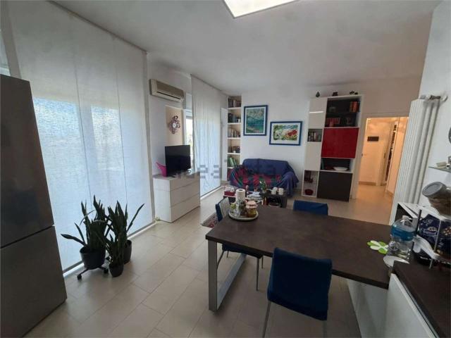 Appartamento in vendita di 127 m² in Via Ippolito Nievo, 14